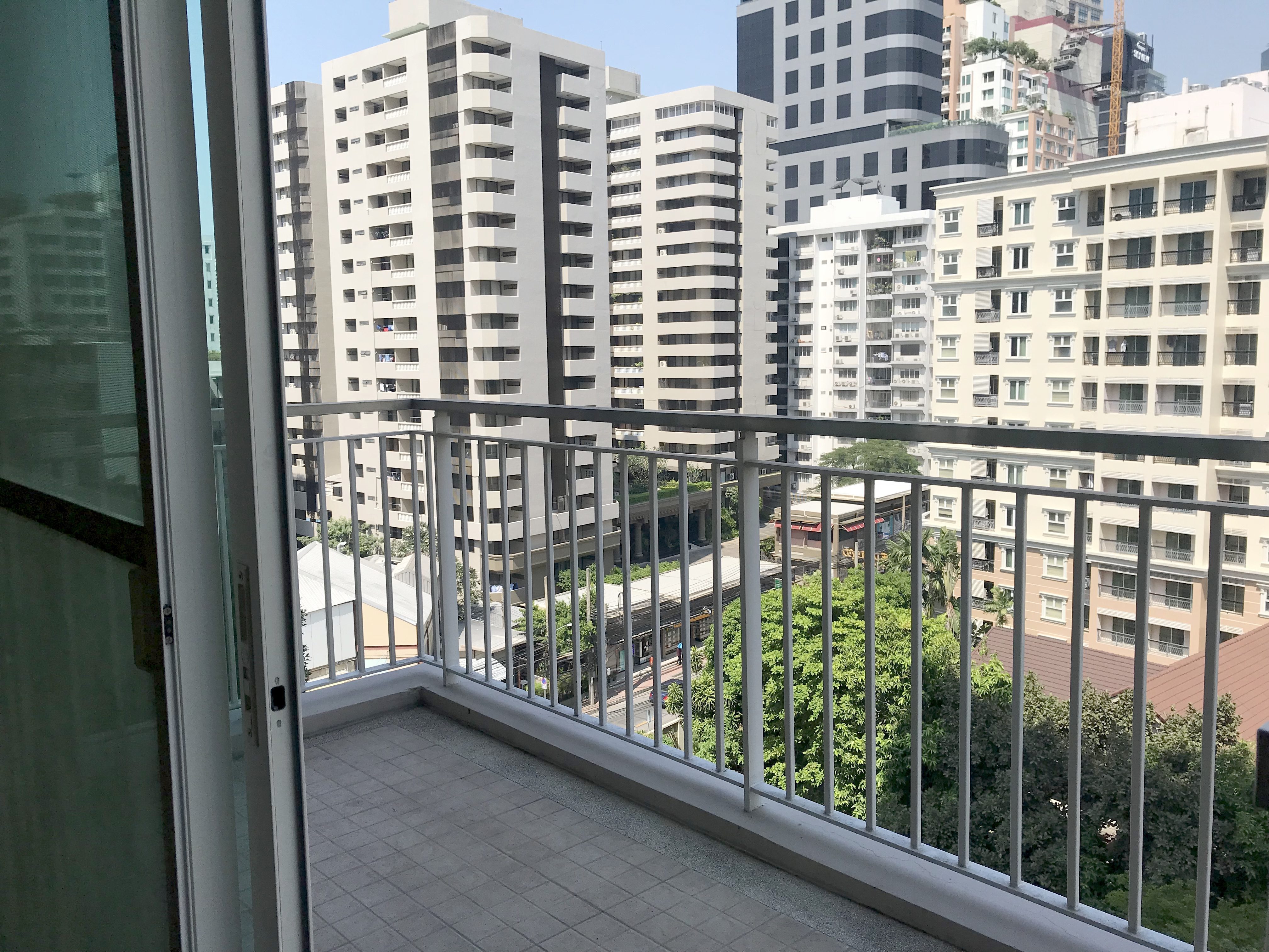 Spacious Three Bedroom Condo for Rent in Phrom Phong