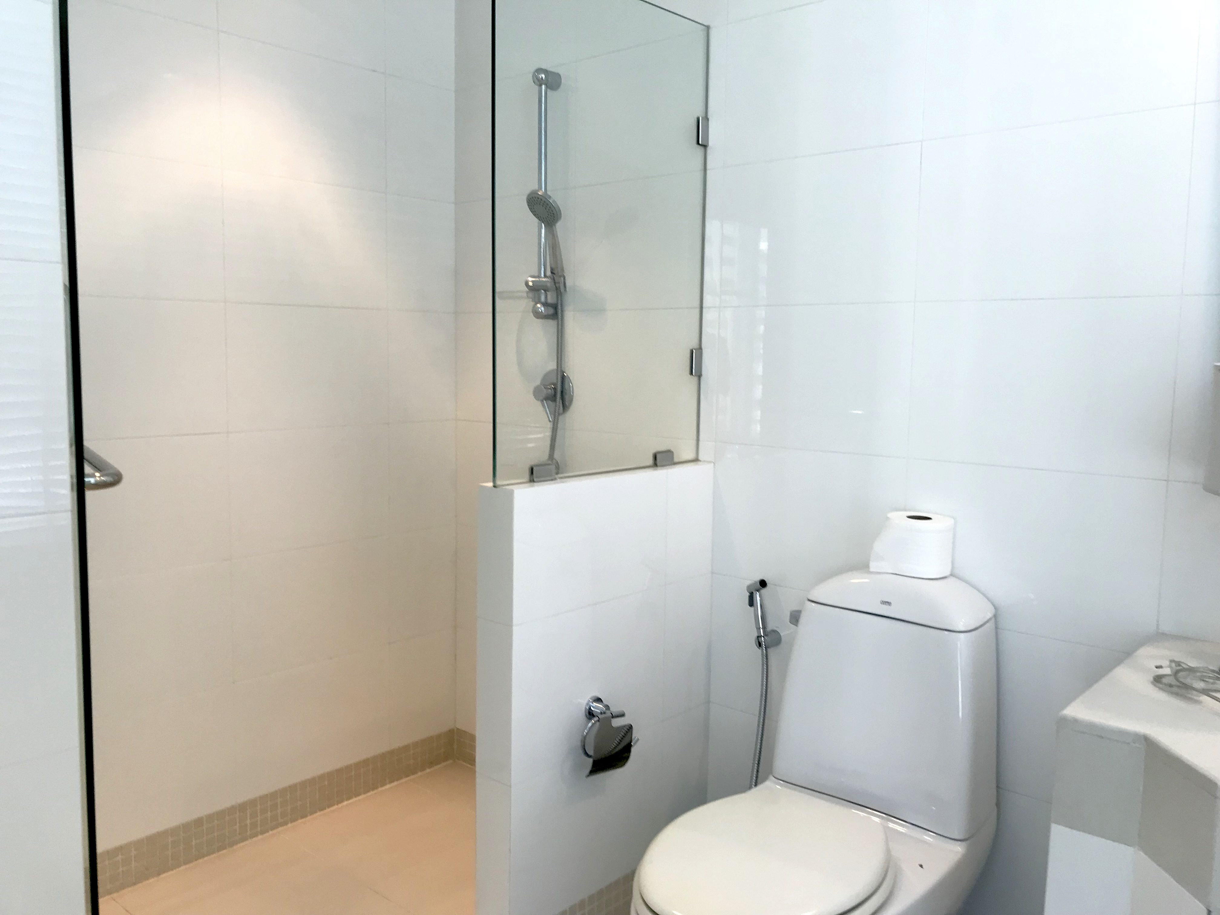Spacious Three Bedroom Condo for Rent in Phrom Phong