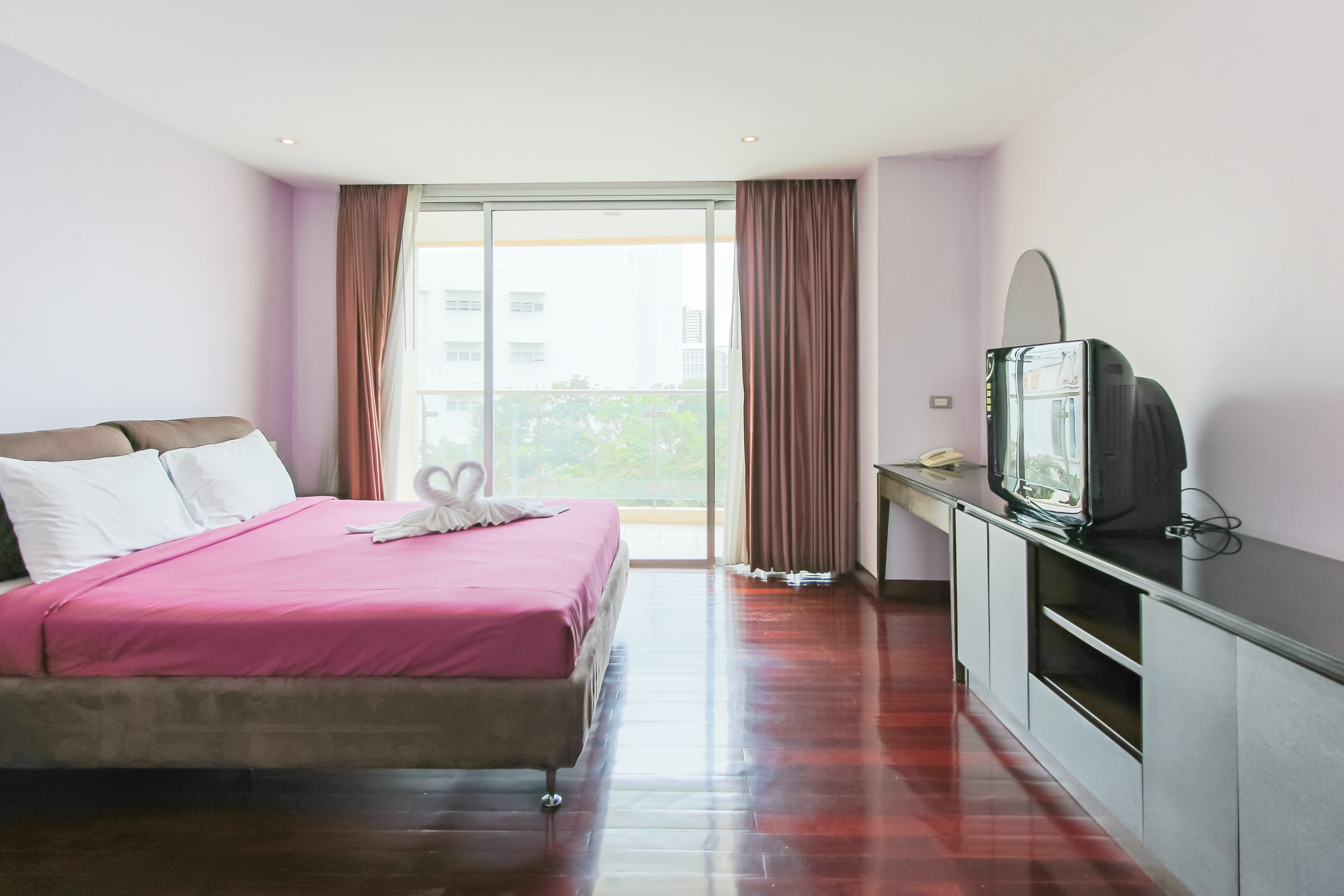 Inviting Two bedroom apartment for Rent in Phra Khanong