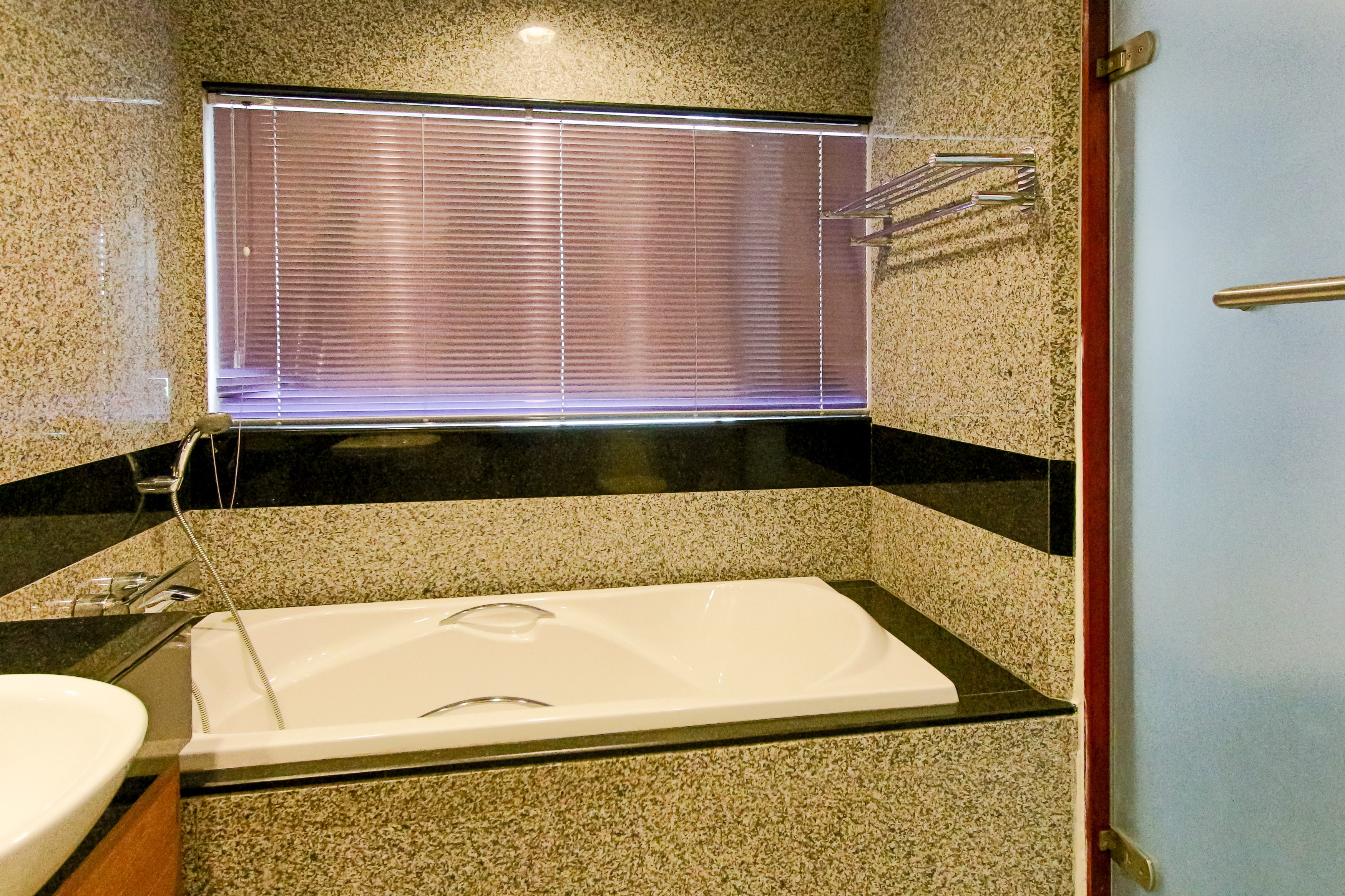 Inviting Two bedroom apartment for Rent in Phra Khanong