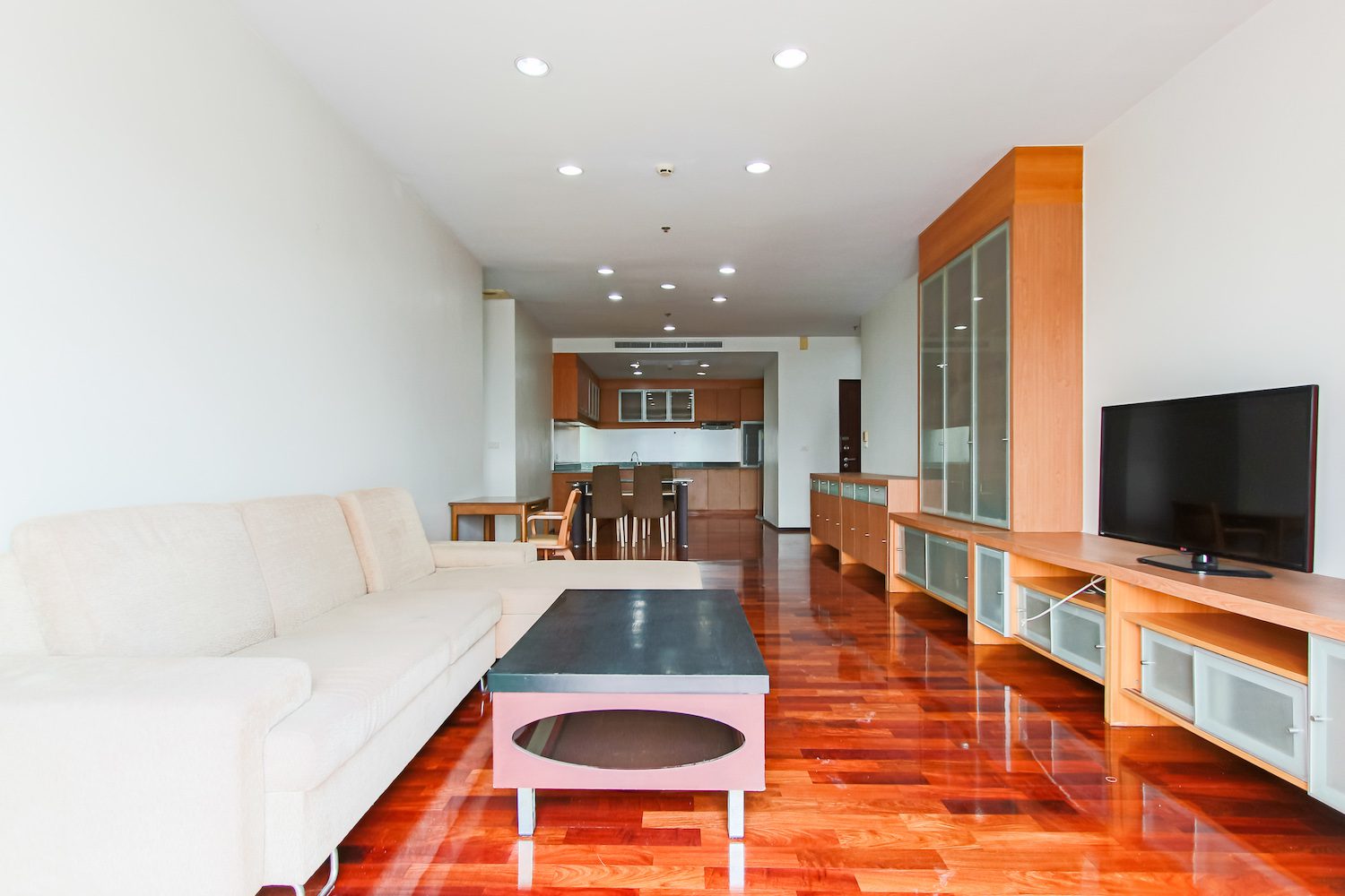 Spacious Two Bedroom Condo for Rent in Thong Lor