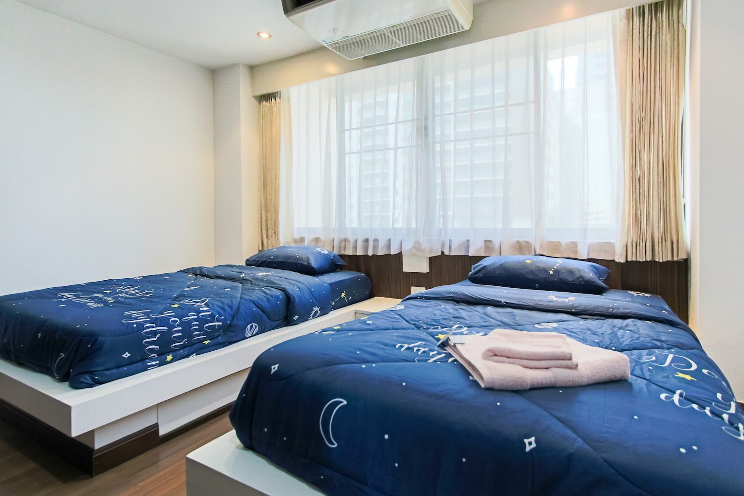 Chic Two Bedroom Condo for Rent in Phrom Phong
