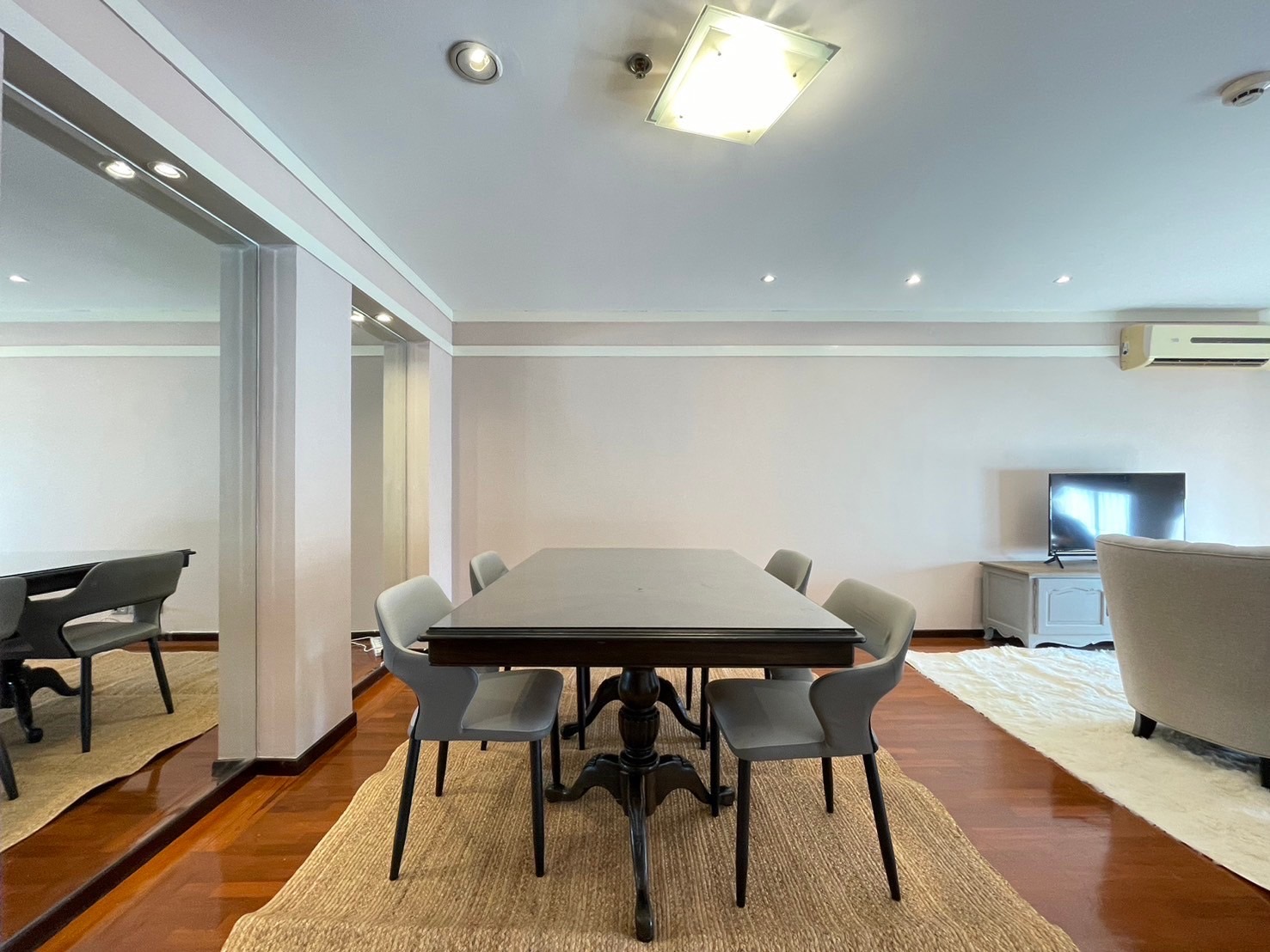 114 Square Meters Two Bedroom Condo for Rent in Thong Lor, Sukhumvit 55