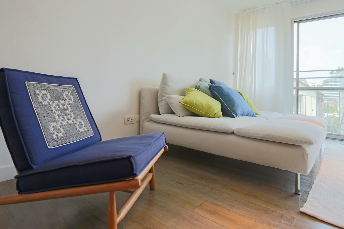 Bright & Light Two Bedroom Condo for Rent in Thong Lor