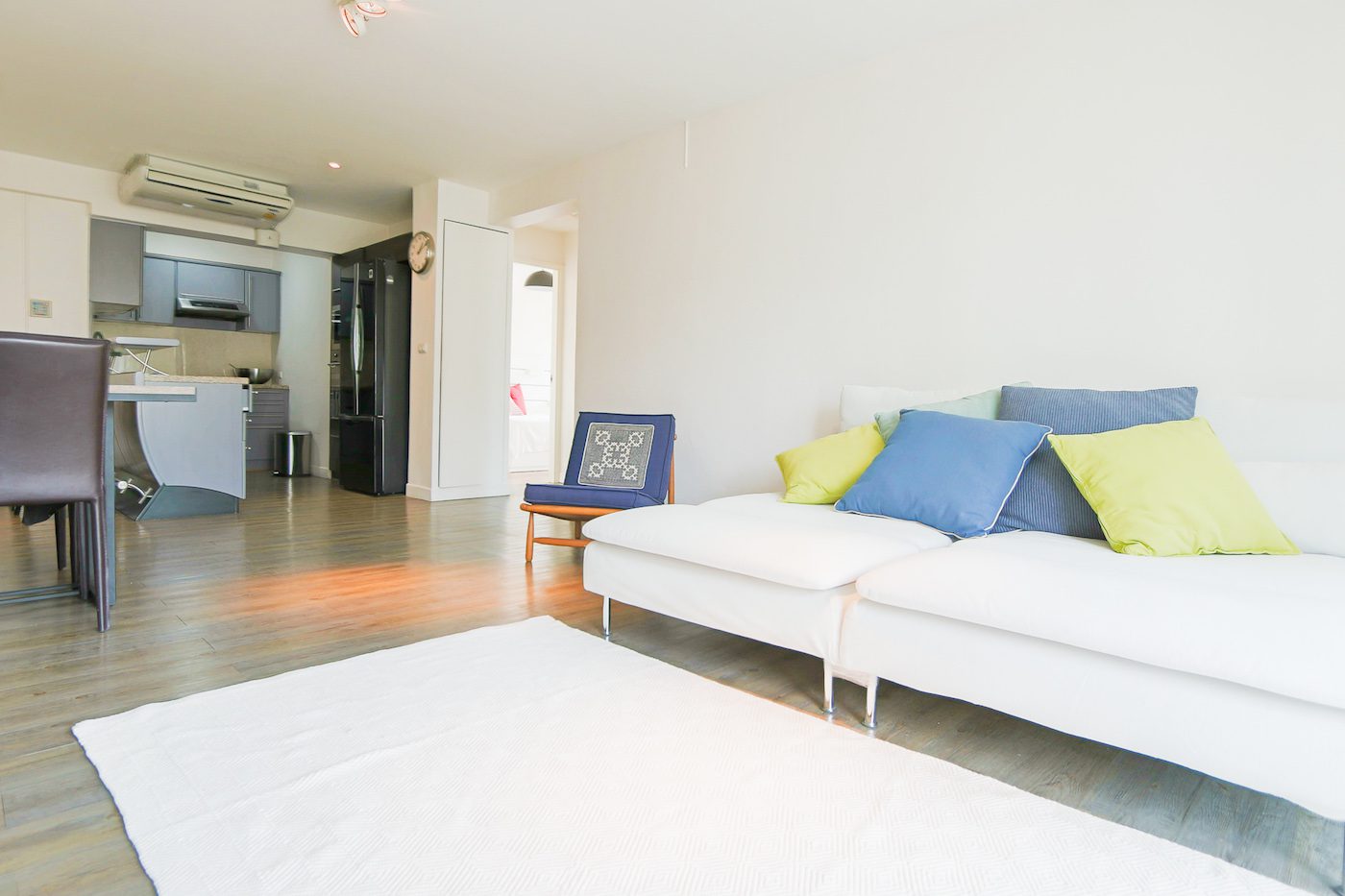 Bright & Light Two Bedroom Condo for Rent in Thong Lor