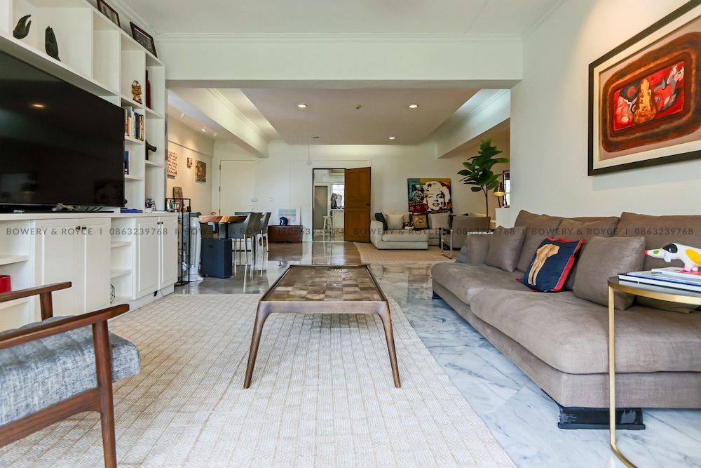 Cozy & Spacious Three Bedroom Plus Maid Condo for Rent in Thong Lor