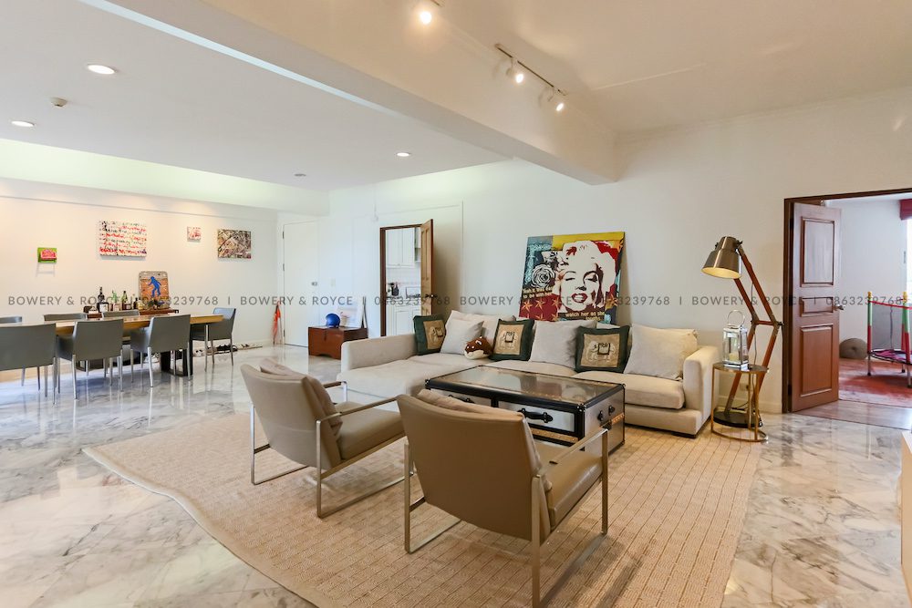 Cozy & Spacious Three Bedroom Plus Maid Condo for Rent in Thong Lor