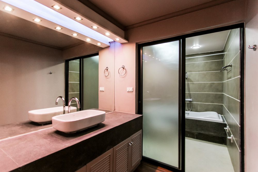 Large two bedroom condo for rent in Thonglor