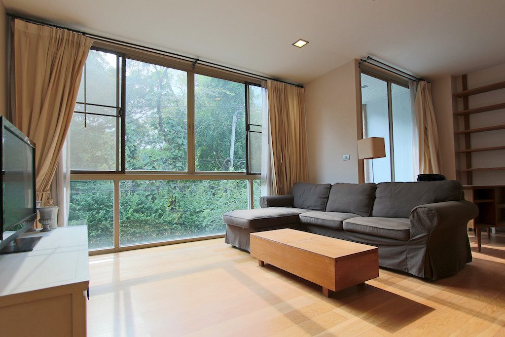 Peaceful One Bedroom Condo for Rent in Phra Khanong