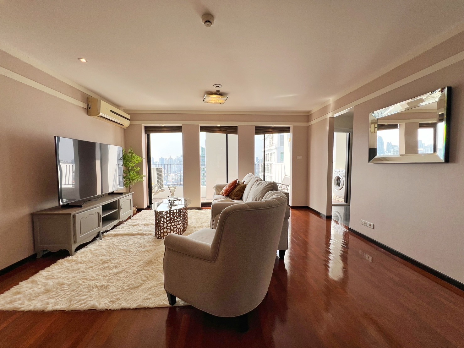 114 Square Meters Two Bedroom Condo for Rent in Thong Lor, Sukhumvit 55