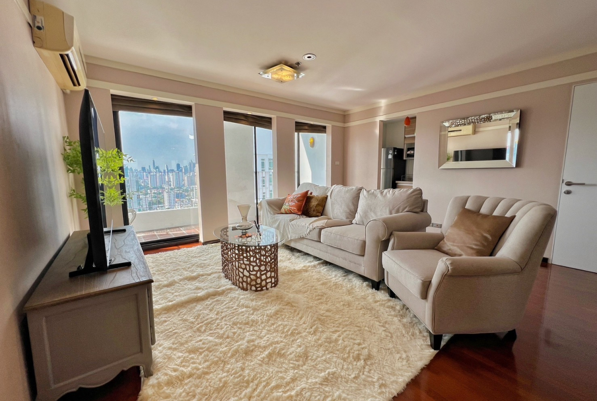 114 Square Meters Two Bedroom Condo for Rent in Thong Lor, Sukhumvit 55