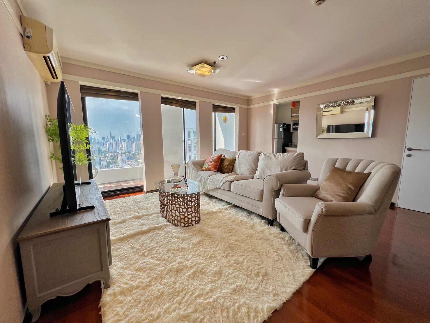 114 Square Meters Two Bedroom Condo for Rent in Thong Lor, Sukhumvit 55