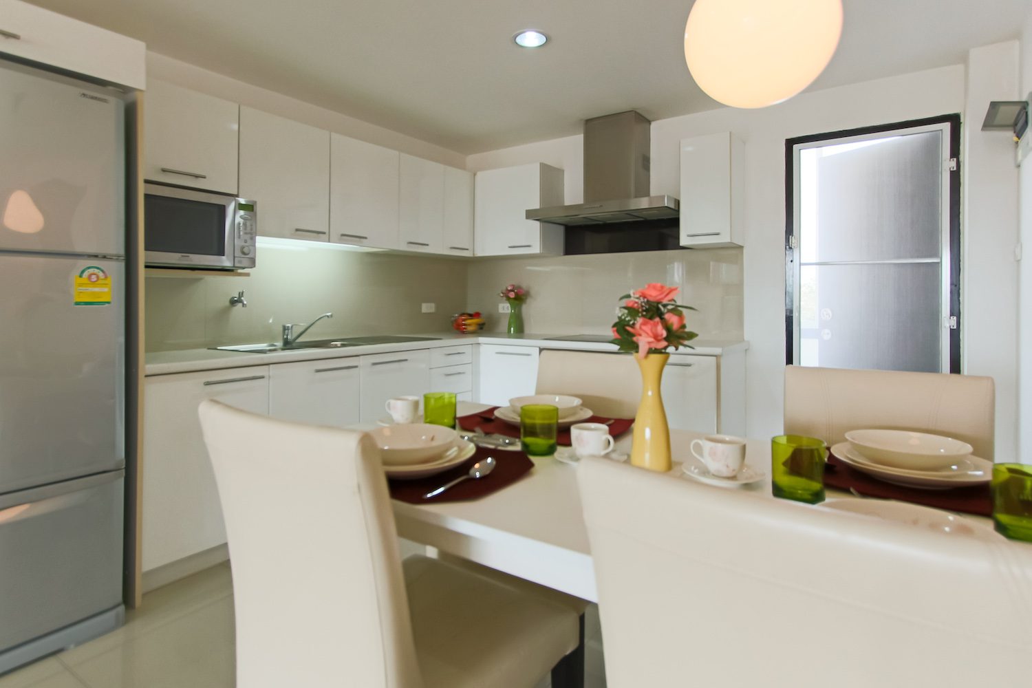 Inviting Two Bedroom Condo For Rent in Ekkamai
