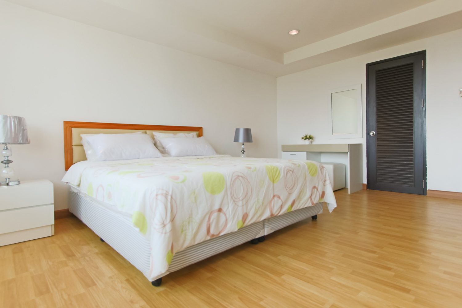 Inviting Two Bedroom Condo For Rent in Ekkamai