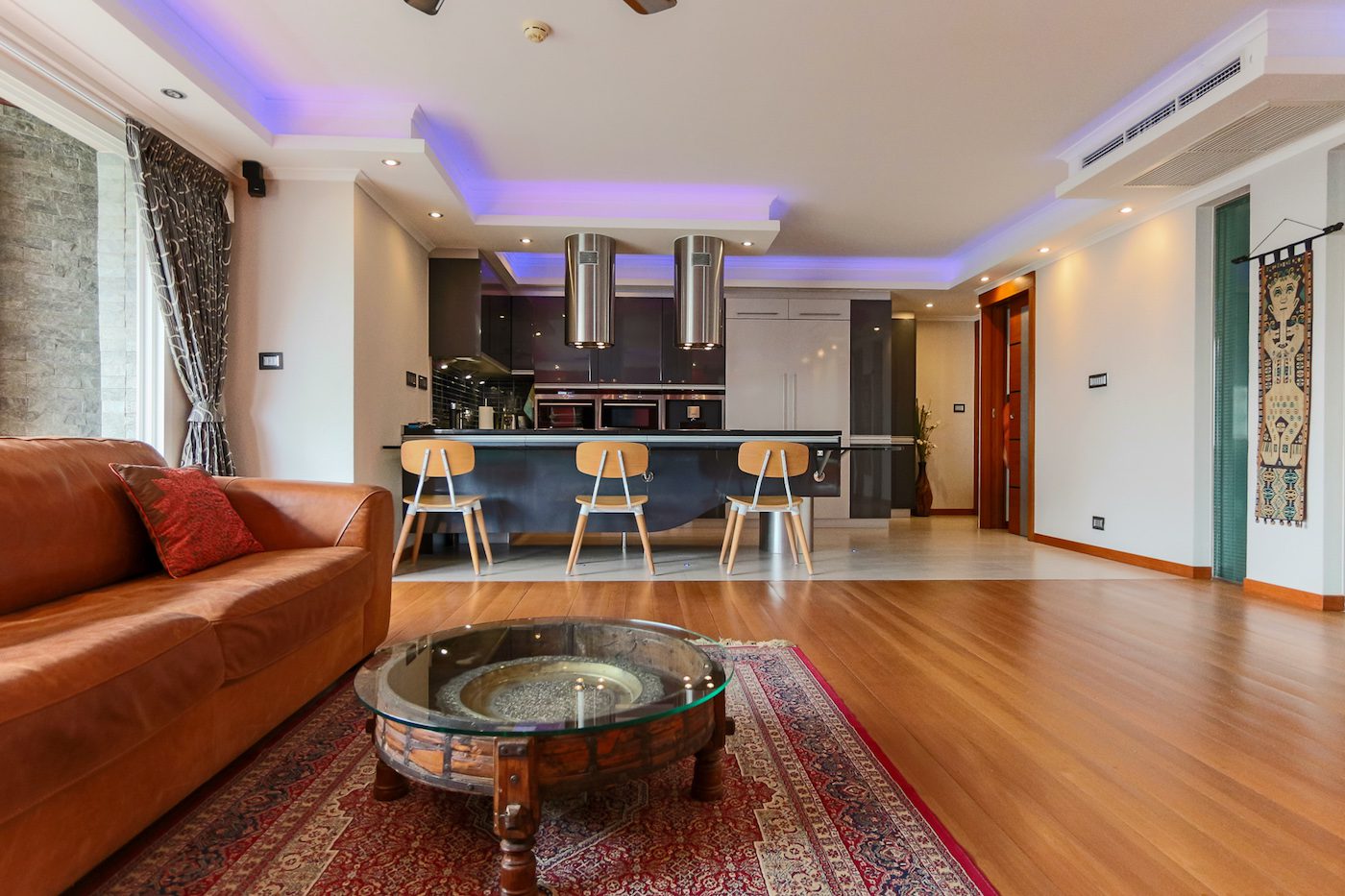 Unique Design One Bedroom Plus Study Condo in Phrom Phong