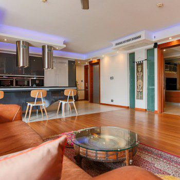 Unique Design One Bedroom Plus Study Condo in Phrom Phong
