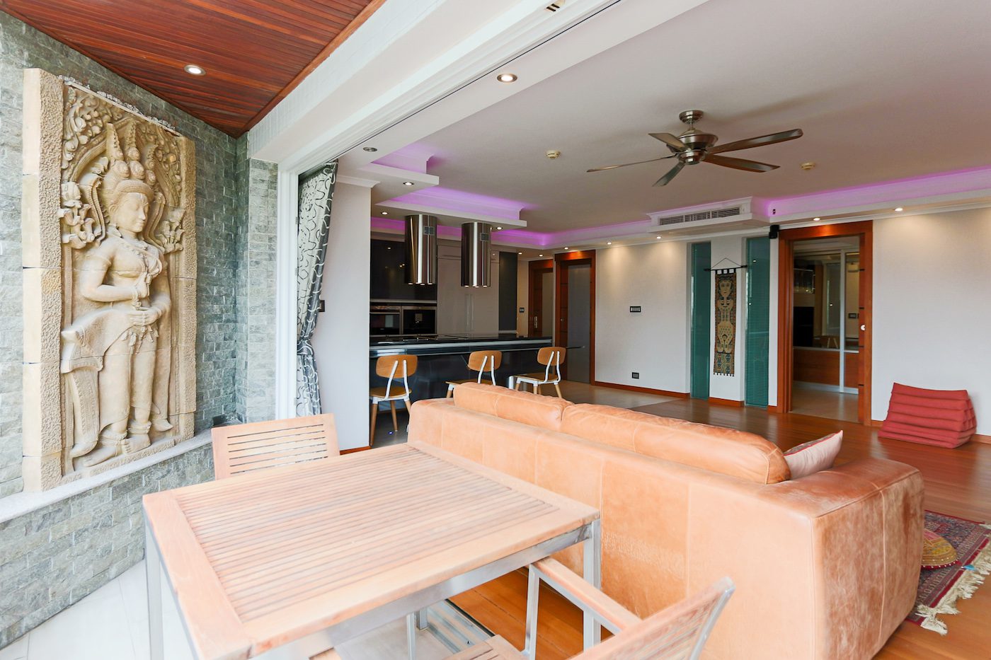 Unique Design One Bedroom Plus Study Condo in Phrom Phong