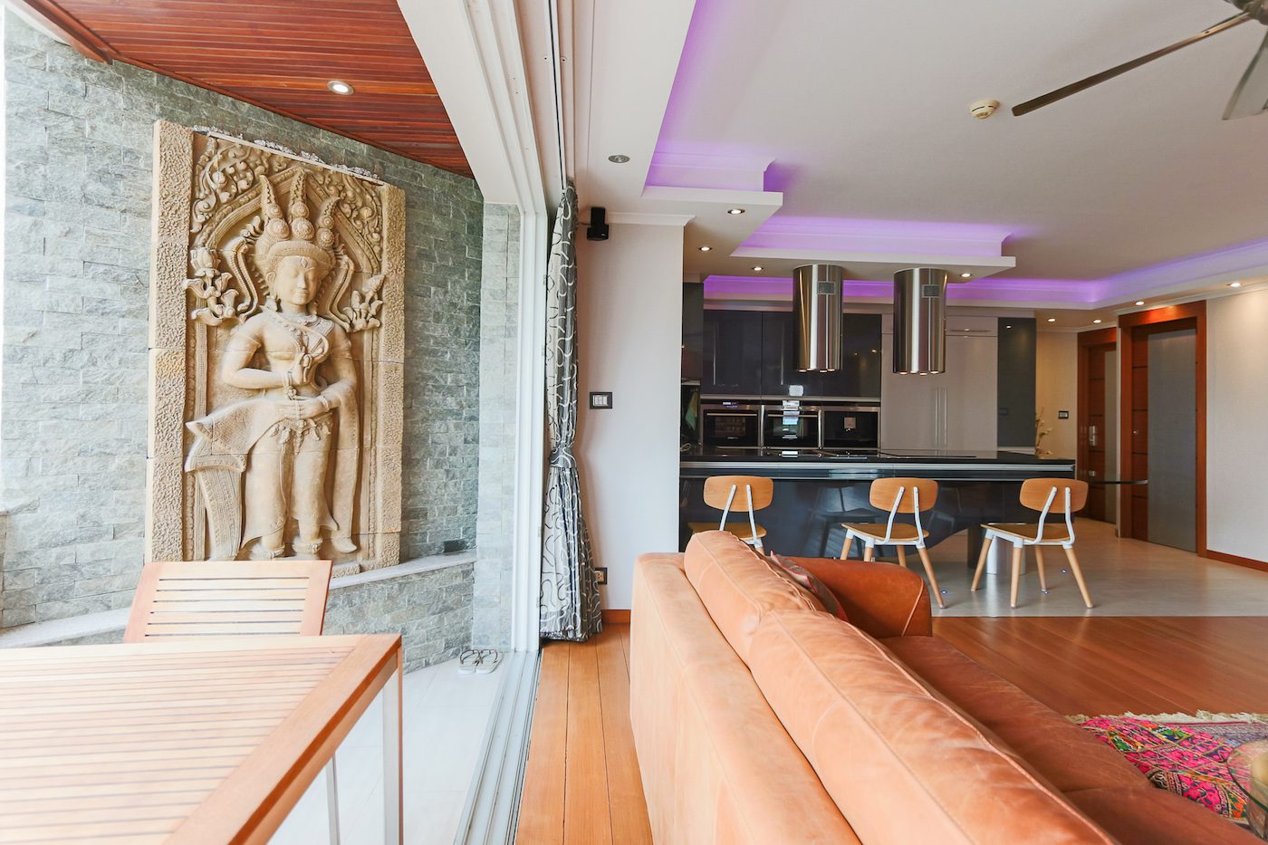 Unique Design One Bedroom Plus Study Condo in Phrom Phong