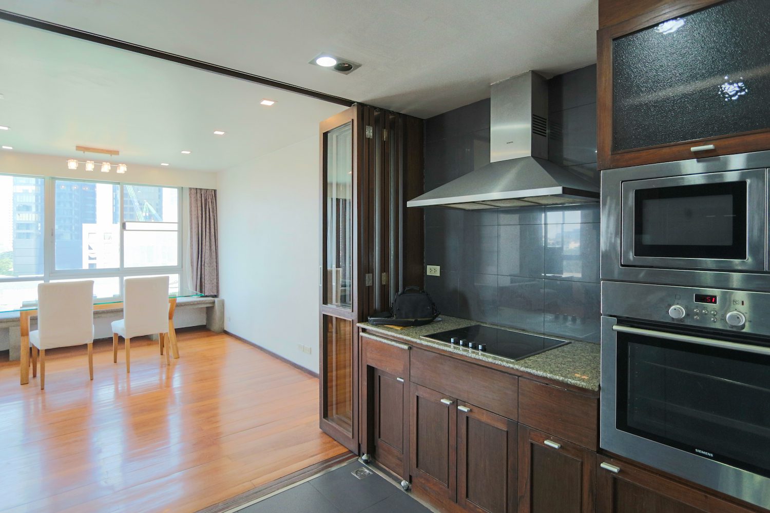 Spacious One Bedroom Condo for Rent and for Sale in Thong Lor 6