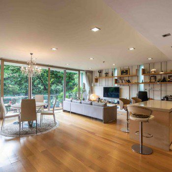 Beatufiul Two Bedroom Condo for Rent and for Sale in Phra Khanong