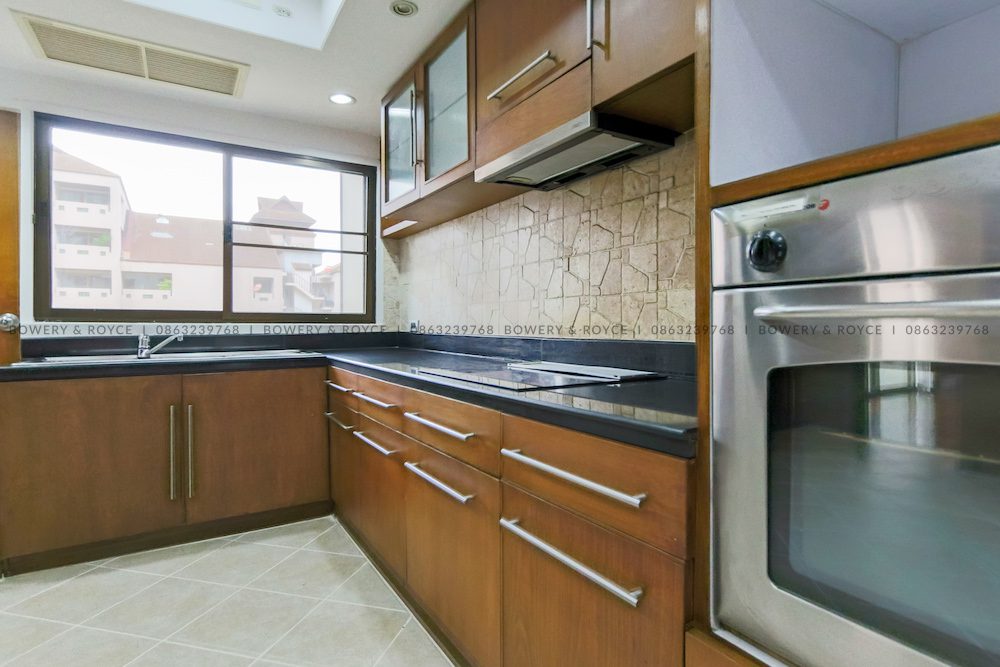 Large Three Bedroom Apartment for Rent in Phrom Phong