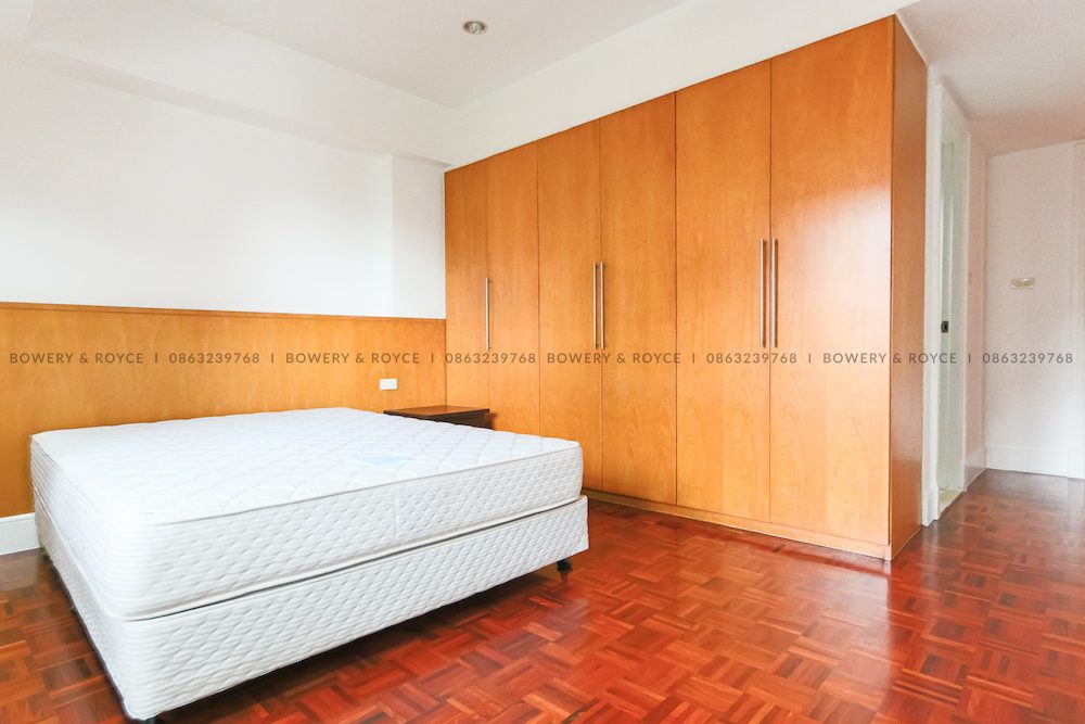 Large Three Bedroom Apartment for Rent in Phrom Phong