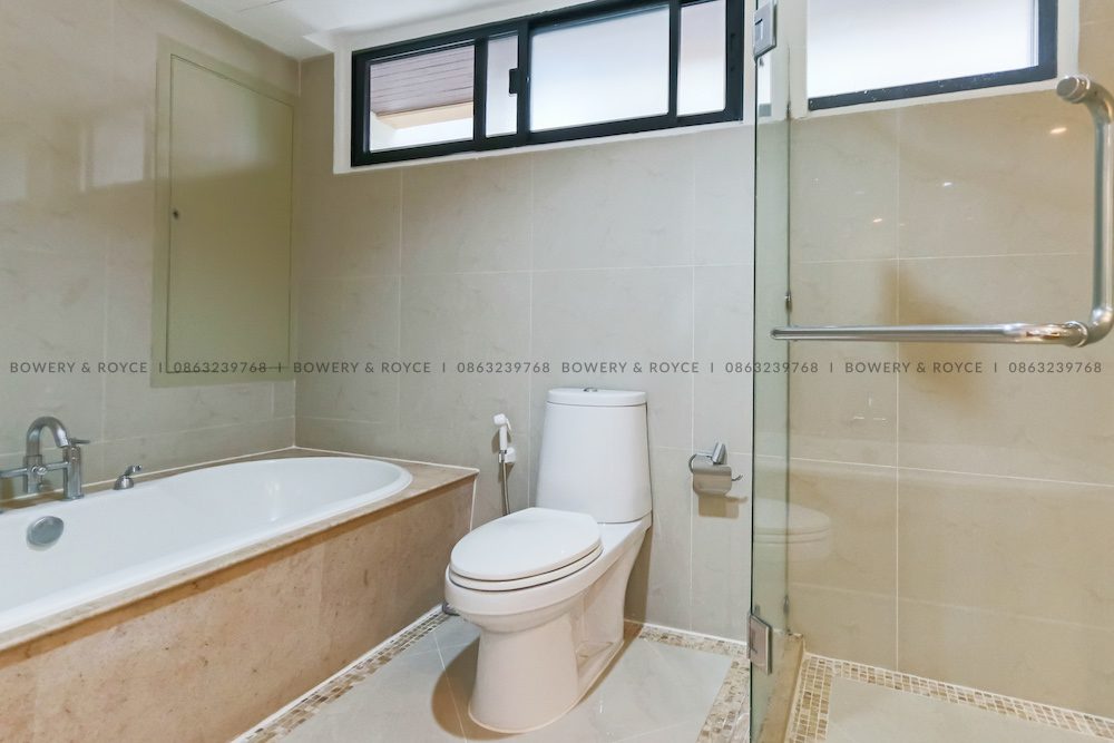Large Three Bedroom Apartment for Rent in Phrom Phong