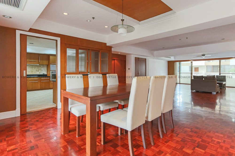 Large Three Bedroom Apartment for Rent in Phrom Phong
