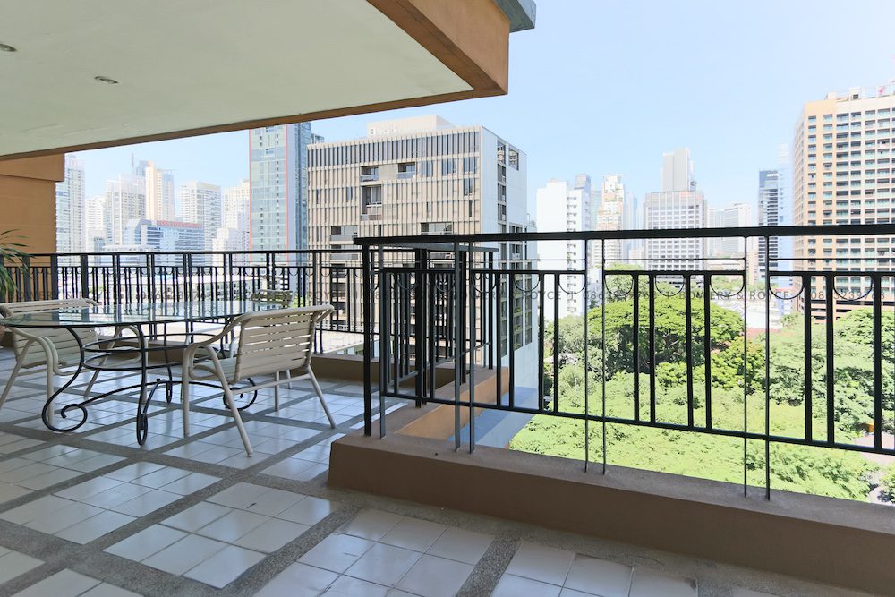 Large Three Bedroom Plus Maid Apartment for Rent in Phrom Phong