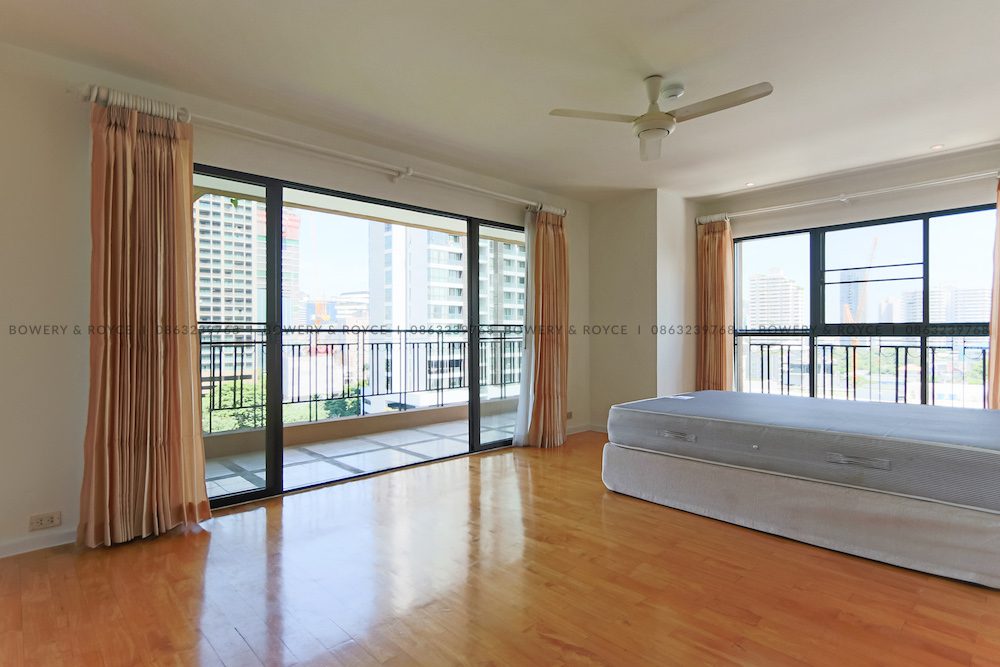 Large Three Bedroom Plus Maid Apartment for Rent in Phrom Phong