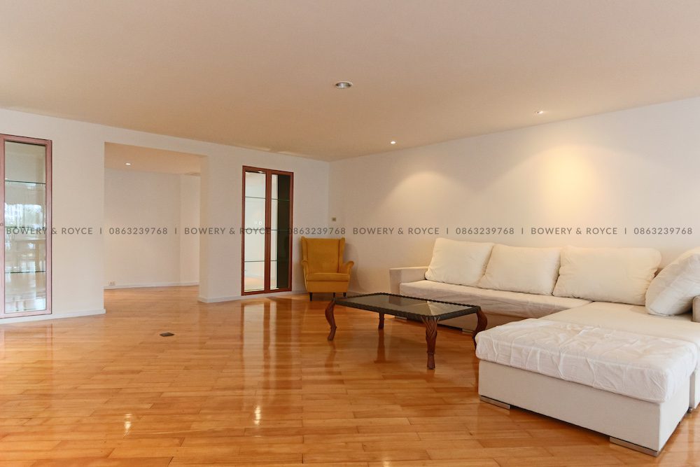 Large Three Bedroom Plus Maid Apartment for Rent in Phrom Phong