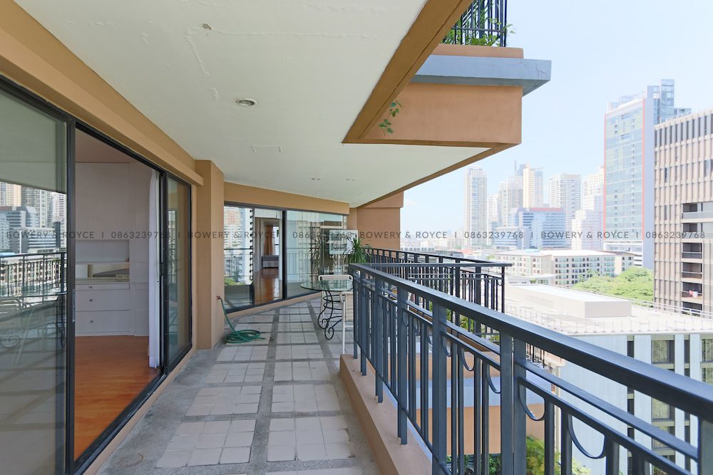 Large Three Bedroom Plus Maid Apartment for Rent in Phrom Phong