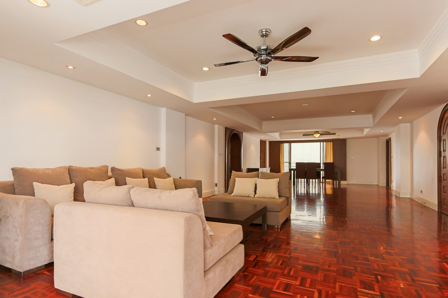 Spacious Four Bedroom Apartment for Rent in Phrom Phong-3