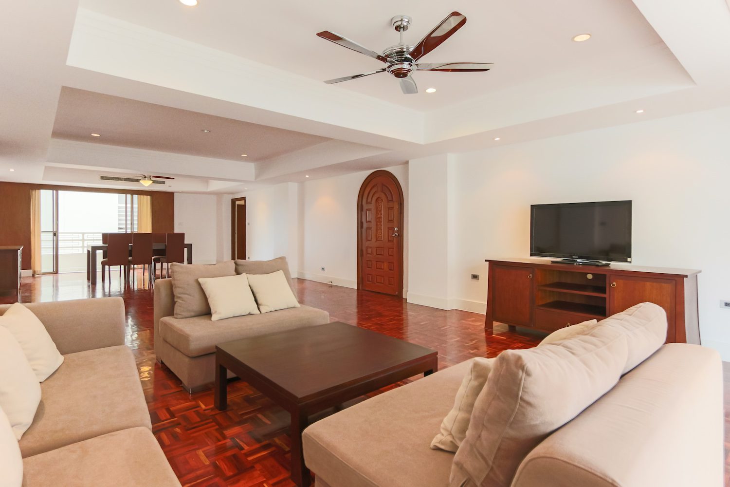 Spacious Four Bedroom Apartment for Rent in Phrom Phong-4