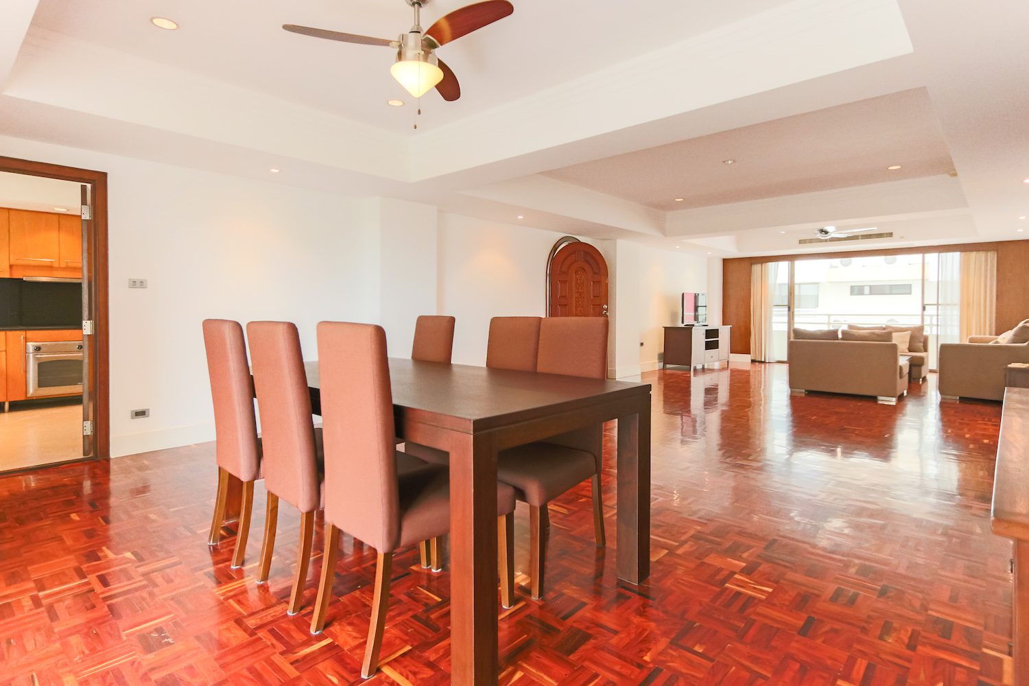 Spacious Four Bedroom Apartment for Rent in Phrom Phong-7