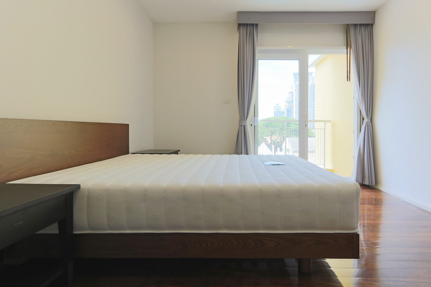 spotless-two-bedroom-condo-for-rent-in-thonglor-1
