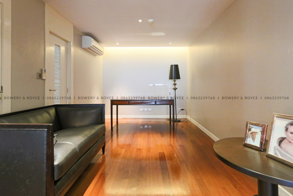 Luxurious Three Bedroom Plus Office Condo for Rent in Thong Lor