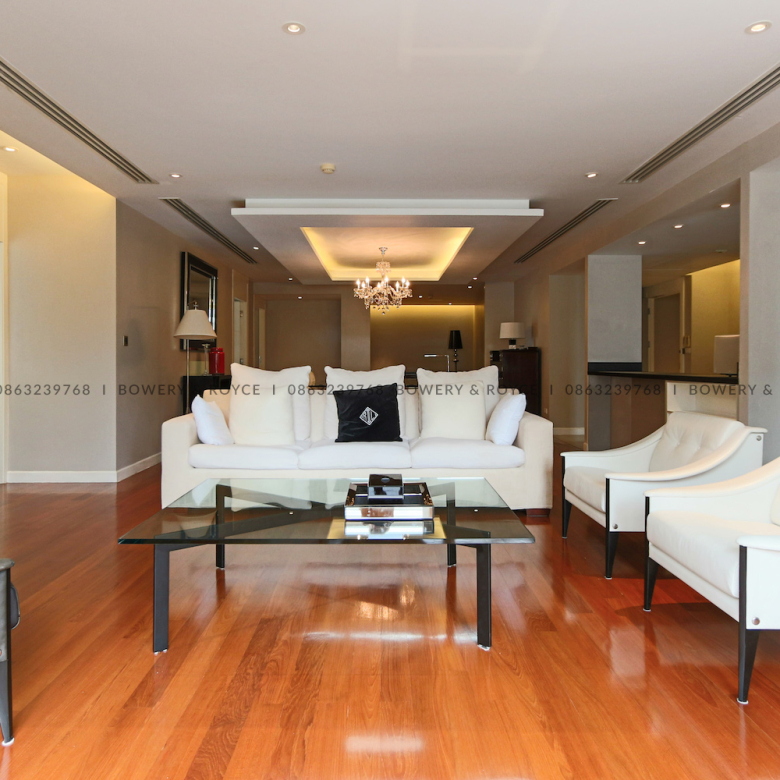 Luxurious Three Bedroom Plus Office Condo for Rent in Thong Lor