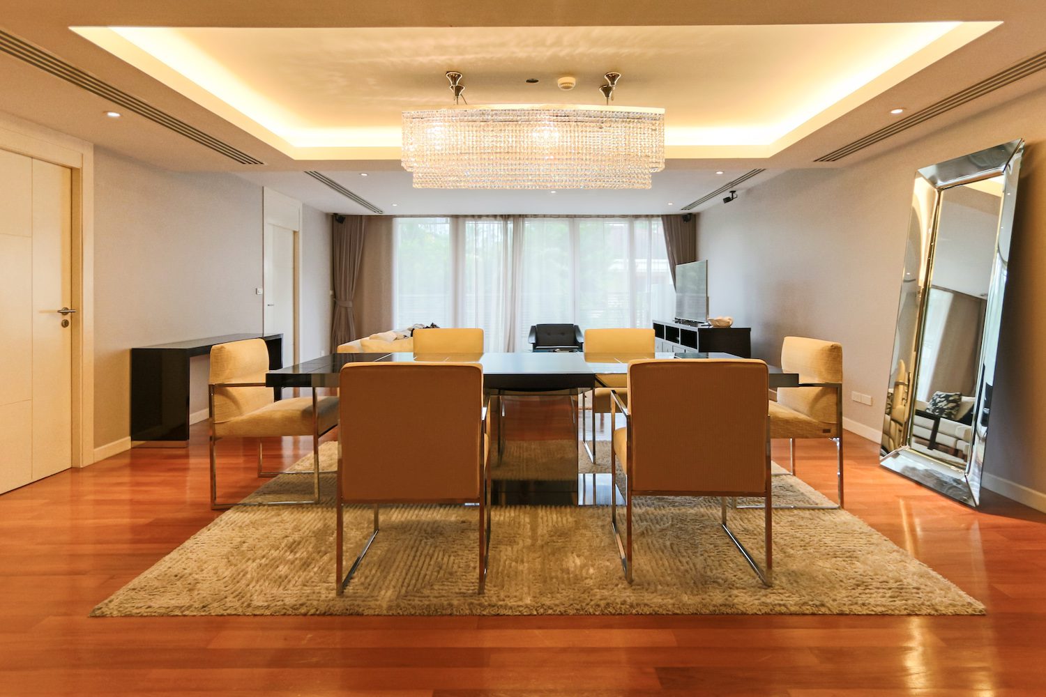 Premium Three Bedroom Condo for Rent in Thong Lor