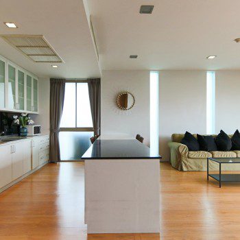 Spacious Two Bedroom Condo for Rent in Phra Khanong-