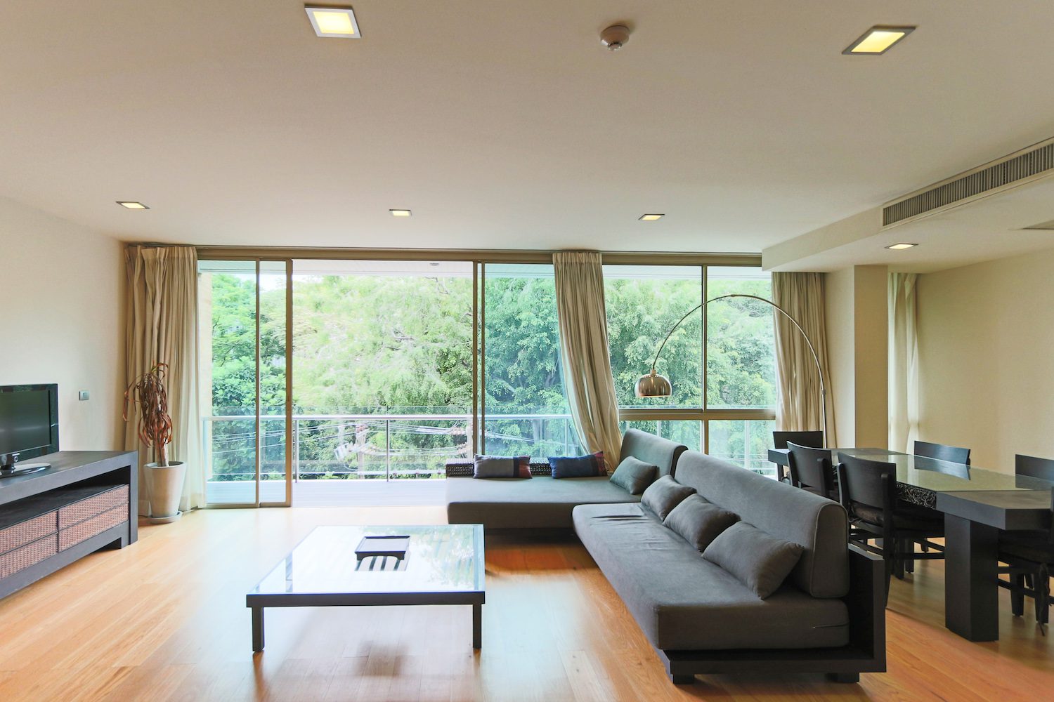 Green View Two Bedroom Condo for Rent in Phra Khanong