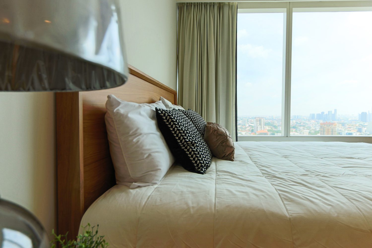 Cozy two bedroom condo for rent in Thong lor