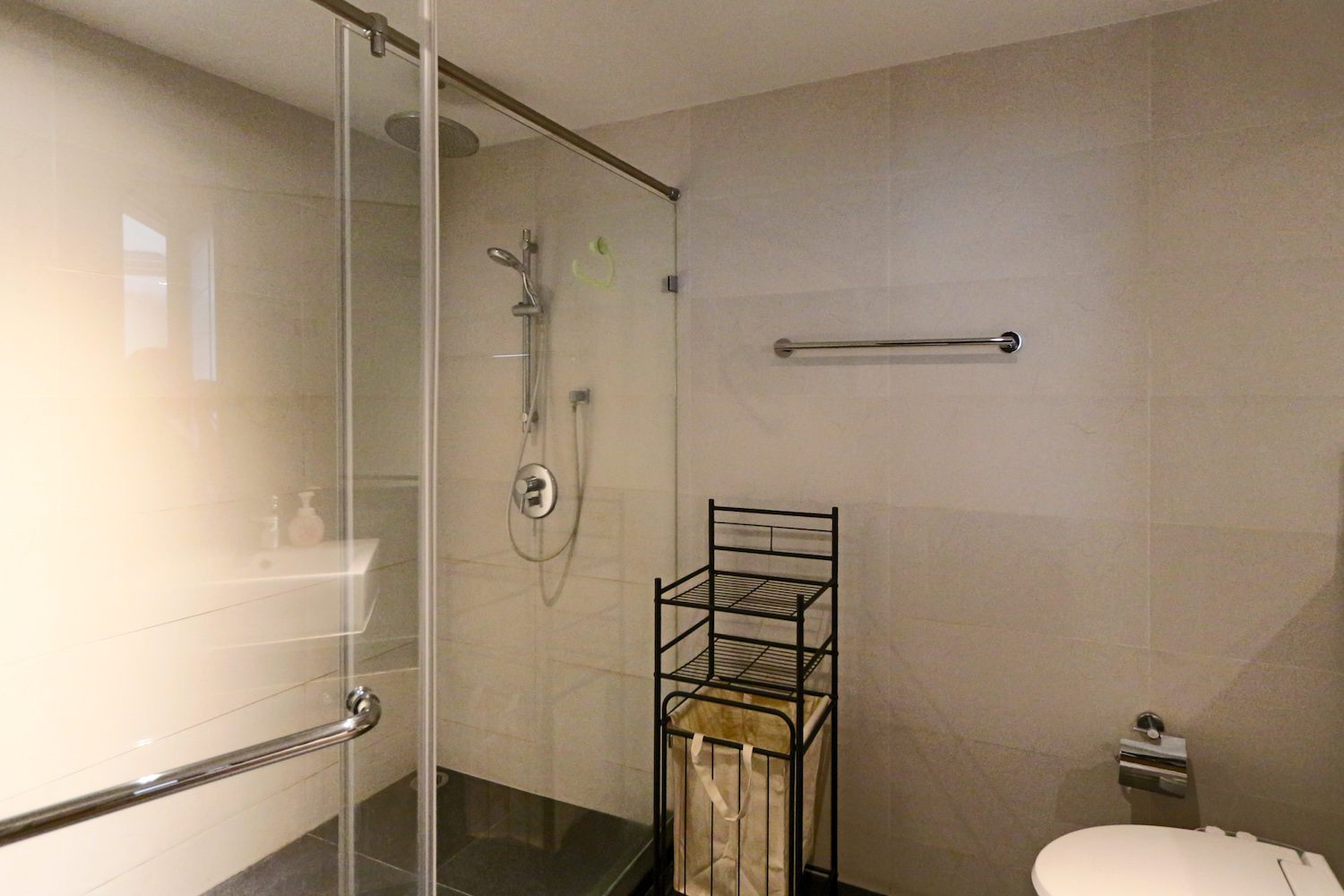 Cozy two bedroom condo for rent in Thong lor