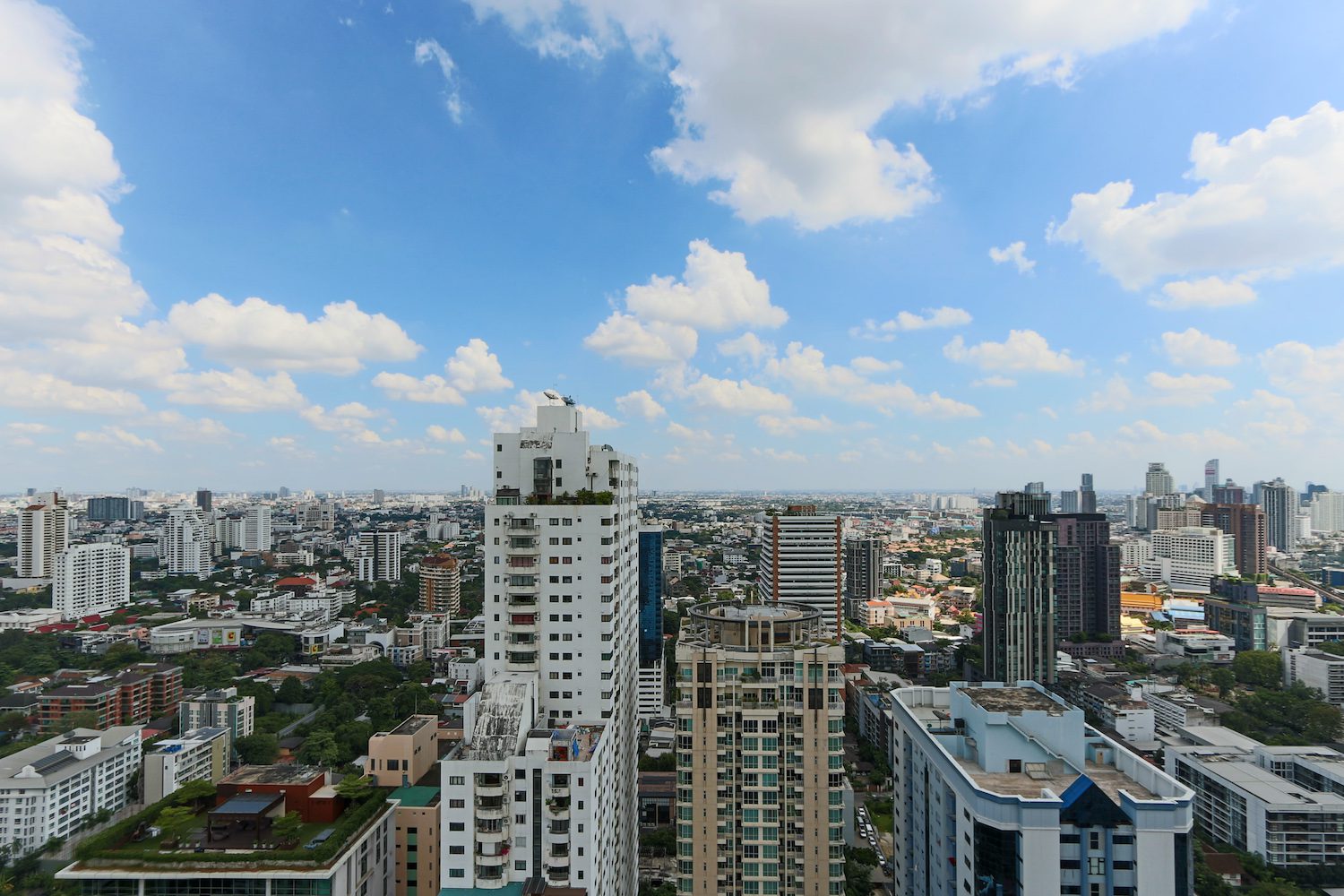 Immaculate Two Bedroom Condo for Rent in Thong Lor
