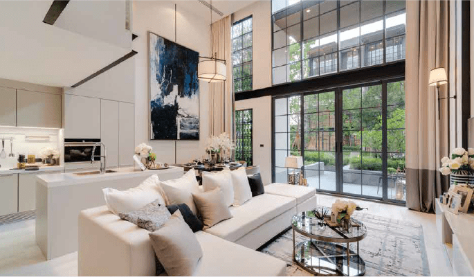 Prestigious Five Bedroom Townhouse for Sale in Phrom Phong