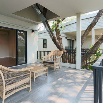 Garden views Three Bedroom House for Rent in Thong Lor-1