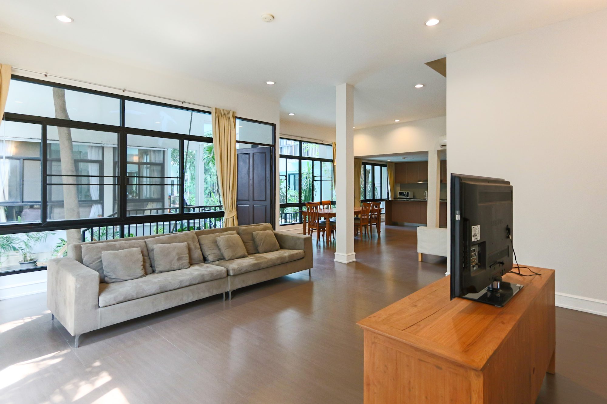 Large Family Four Bedroom House for Rent in Thong Lor