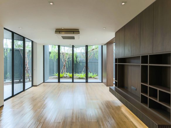 Immaculate Three Bedroom Condo for Rent in Phrom Phong-1