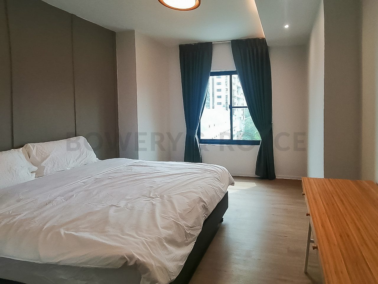 beautifully-renovated-two-bedroom-apartment-for-rent-in-phromphong-1