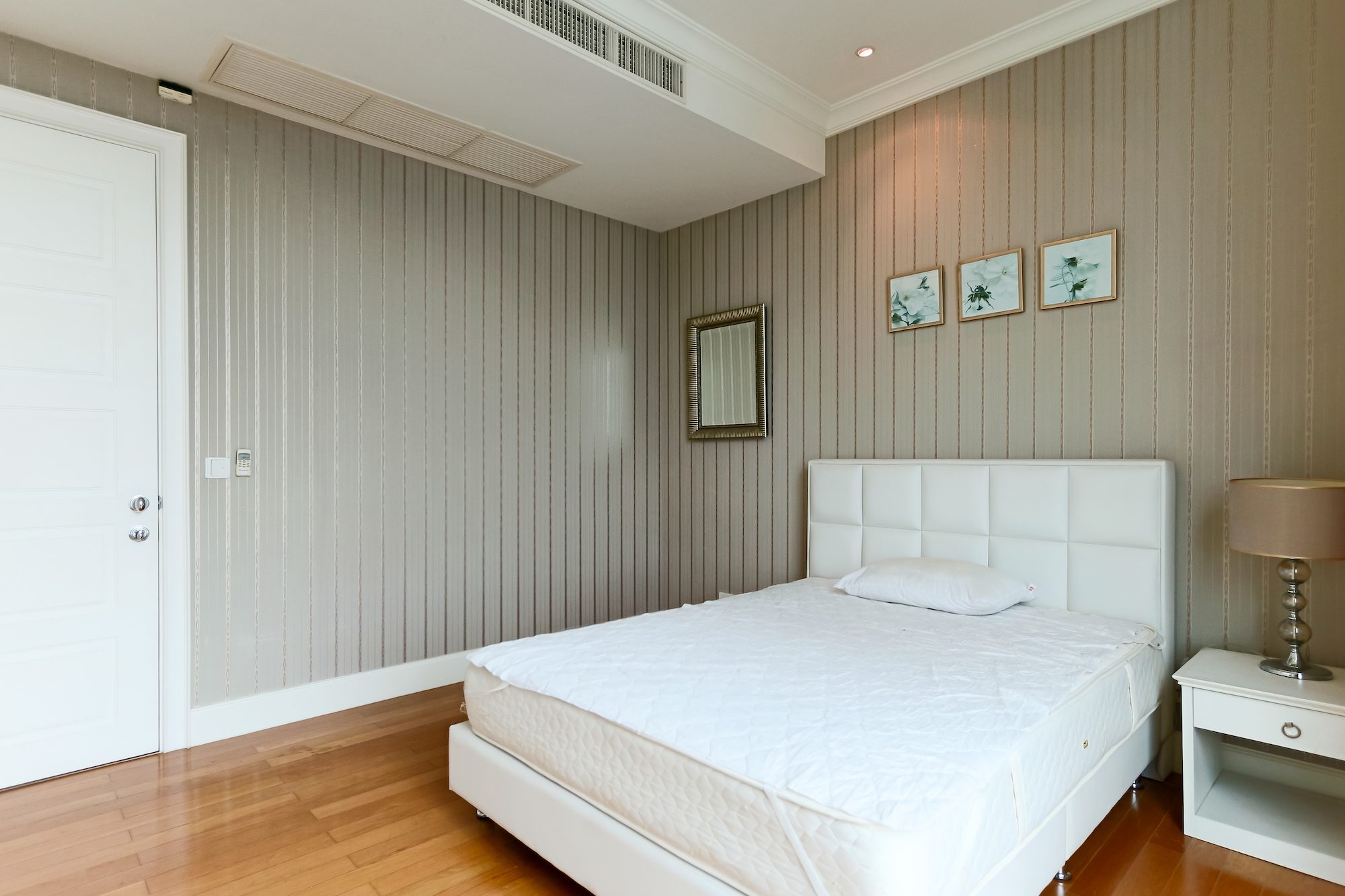 large-four-bedroom-condo-for-rent-and-for-sale-in-phrom-phong-17 Large Four Bedroom Condo for Rent and for Sale in Phrom Phong